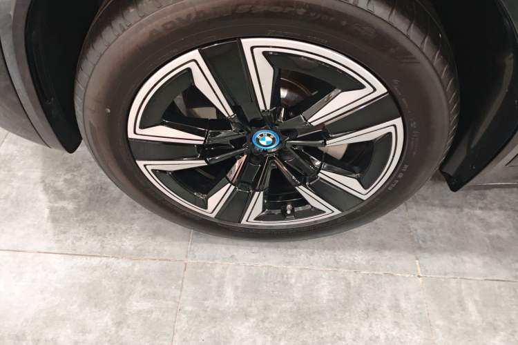 Used BMW iX3 2024 Leading Model
