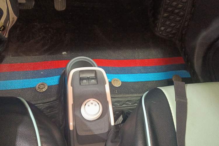 Used Chery QQ Ice Cream 2022 120km Conical Shape Lithium Iron Phosphate
