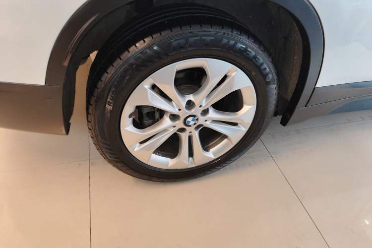 Used BMW X1 2016 sDrive18Li Premium Edition
