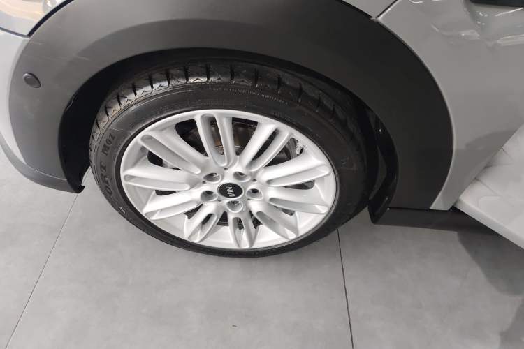 Used  MINI 2022 Updated 1.5T COOPER Classic Edition Five-Door Version
