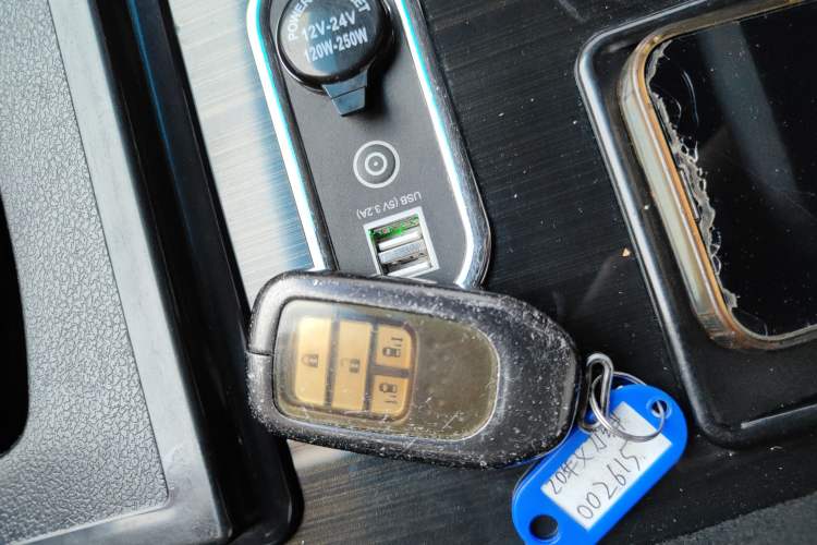 Used Honda Elysion 2016 2.4L Luxury Edition
