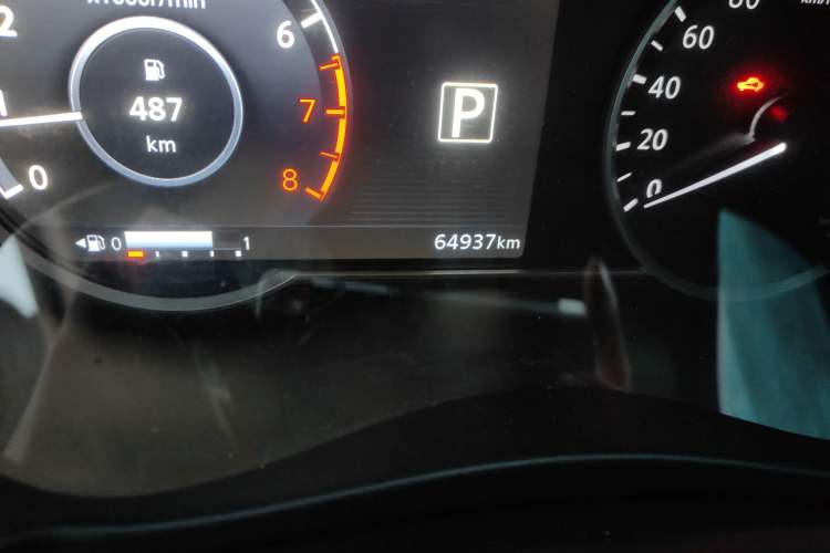 Used Nissan Kicks 2018 1.5L CVT Smart Connect Luxury Edition
