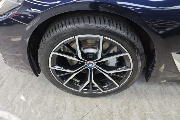 Used BMW 5 Series 2022 Second Facelift 530Li Luxury Version M Sport Package
