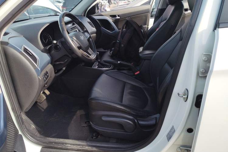 Used Hyundai ix25 2015 1.6L Automatic Two-Wheel Drive Smart GLS Trim
