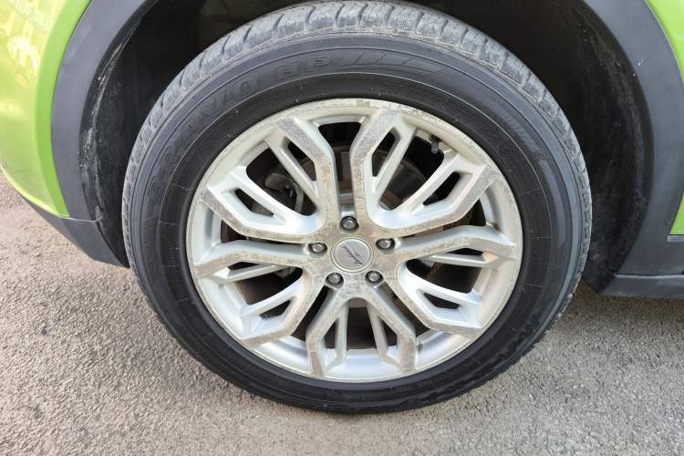 Used Land X7 2015 2.0T Panoramic Prestige Edition
