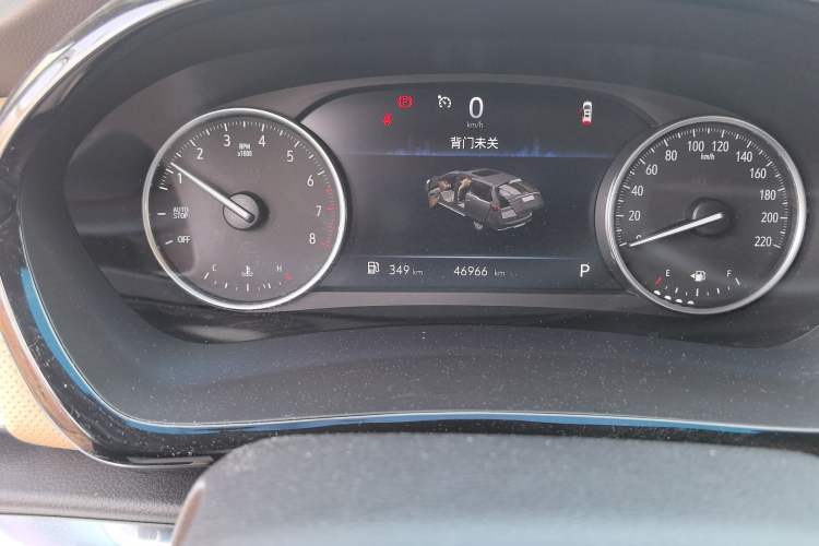 Used Buick GL8 2023 Facelifted Land Cruiser Executive Luxury Version
