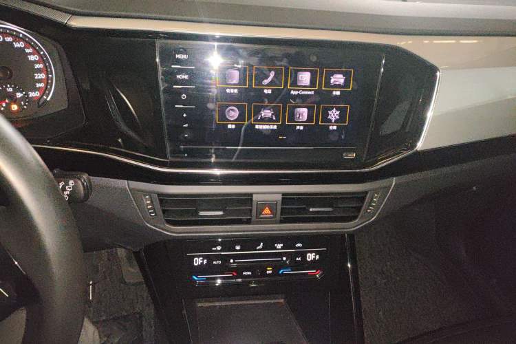 Used Volkswagen Tayron 2020 330TSI Two-Wheel Drive Luxury Smart Connectivity Version
