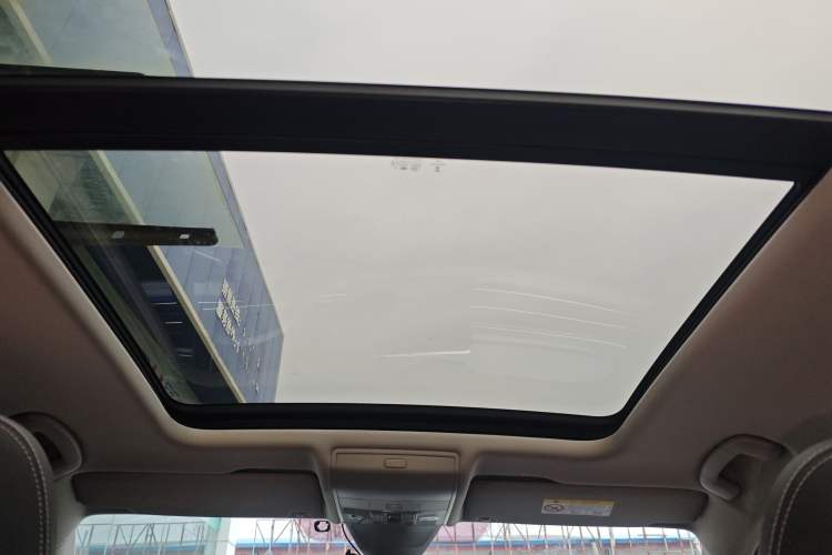 Used Volkswagen Tiguan L 2023 330TSI Automatic Two-Wheel Drive R-Line Enjoyment Edition