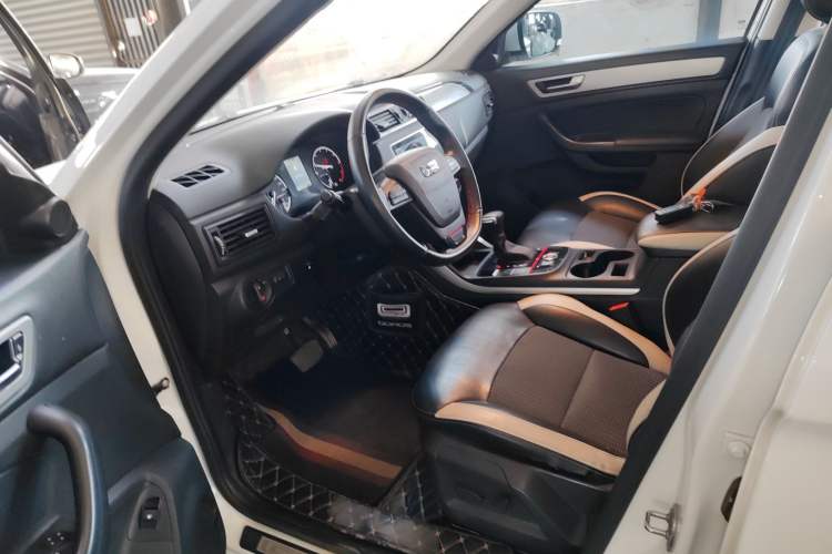 Used Qoros 5 2019 1.6T Automatic Zhiyun Connect (AliOS) Edition Prestige Model
