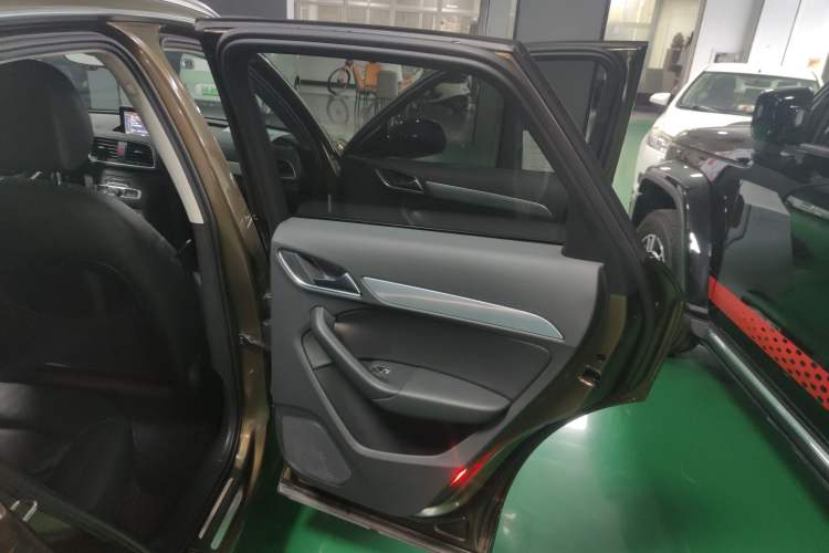 Used Audi Q3 2015 35 TFSI quattro Technology Edition
