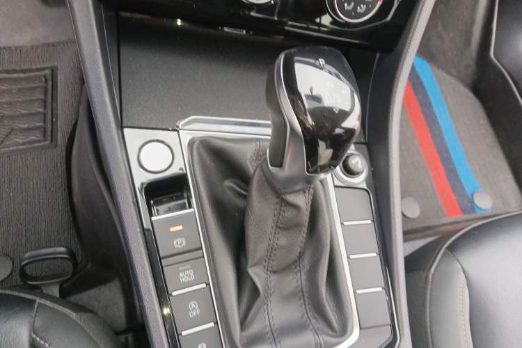 Used Volkswagen Sagitar 2019 200TSI DSG Comfort Version China VI Standard
