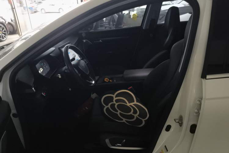 TDK.VehicleDetails.img