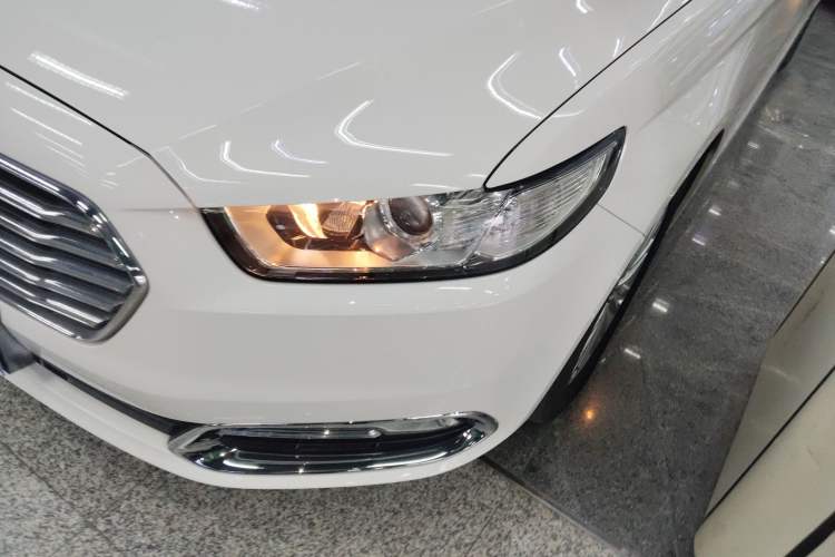 Used Ford Taurus 2015 EcoBoost 245 Fashion Edition
