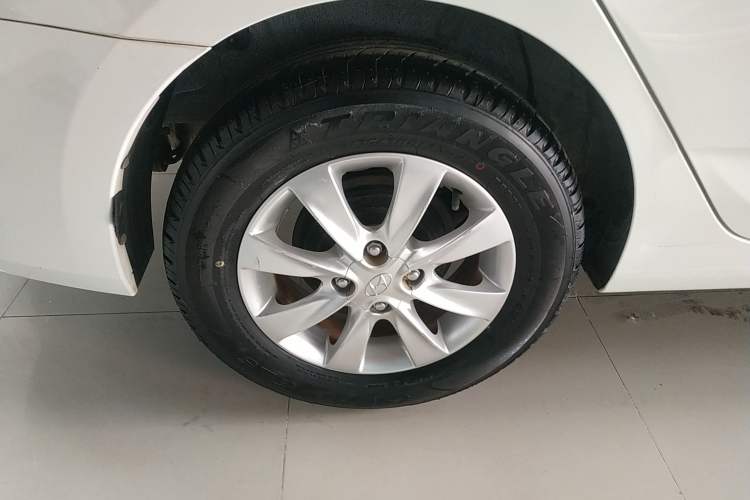 Used Hyundai Verna 2014 1.4L Manual Smart GLS Trim
