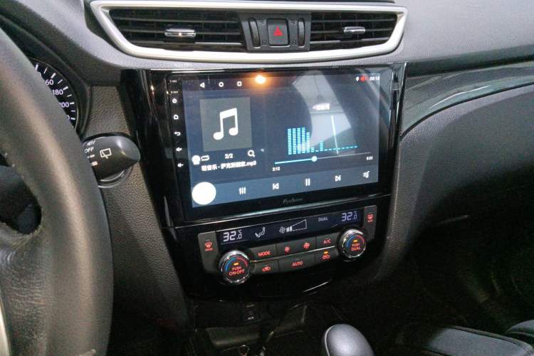 Used Nissan X-Trail 2014 2.5L CVT Luxury Edition 4WD
