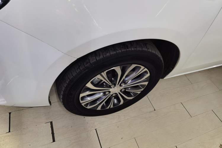 Used Buick GL8 2021 Land Cruiser Executive Class 652T Comfort Model
