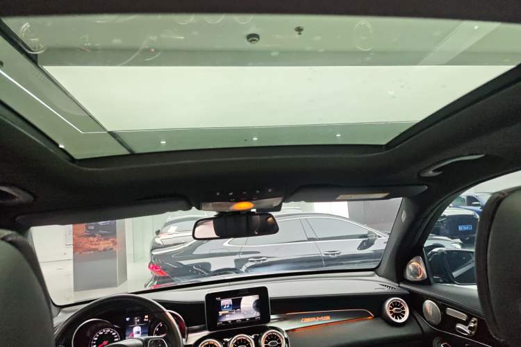 Used Mercedes-Benz GLC 2018 Facelifted GLC 260 4MATIC Dynamic Edition
