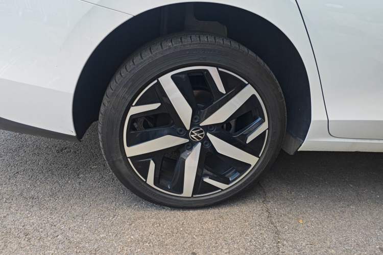 Used Volkswagen Lamando 2024 Lavida L 280TSI DSG Cool & Spicy Edition
