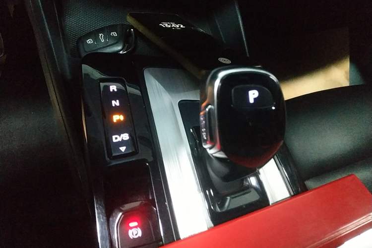 Used MG 5 2021 Revised 300TGI DCT Qingshè Luxurious Enjoyment Edition
