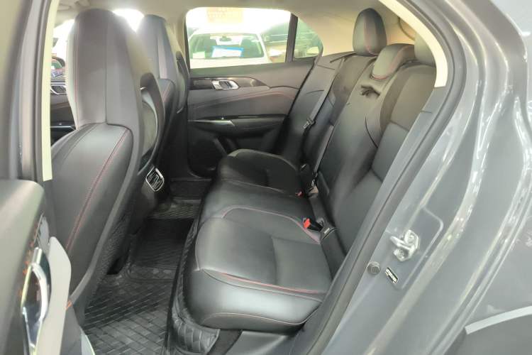 Used Lynk & Co 02 2019 1.5T DCT Two-Wheel Drive Sporty Version China VI Standard
