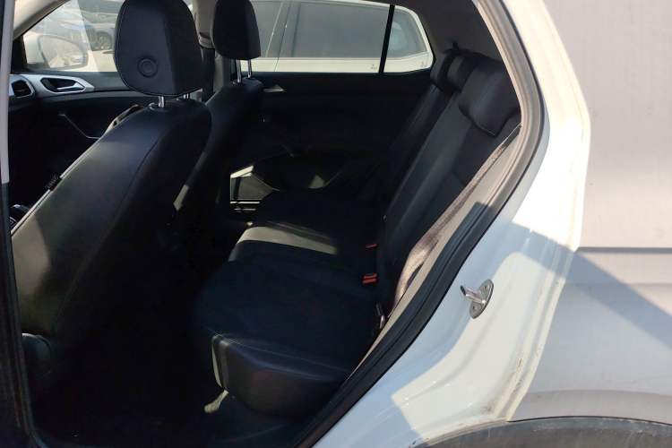 Used Volkswagen Tacqua 2023 200TSI DSG Joy-Connect Edition
