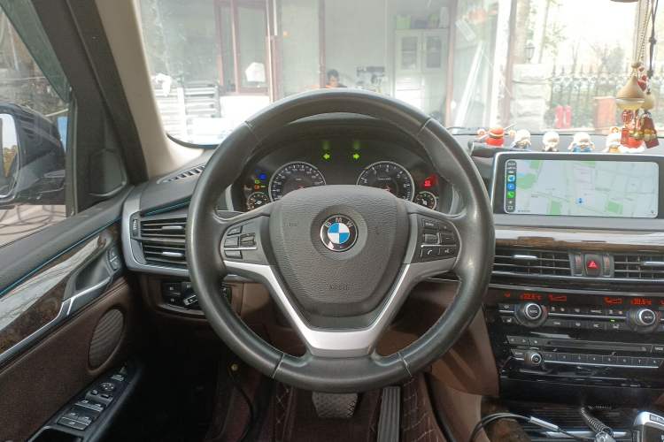 Used BMW X5 2018 xDrive28i
