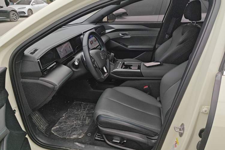 TDK.VehicleDetails.img