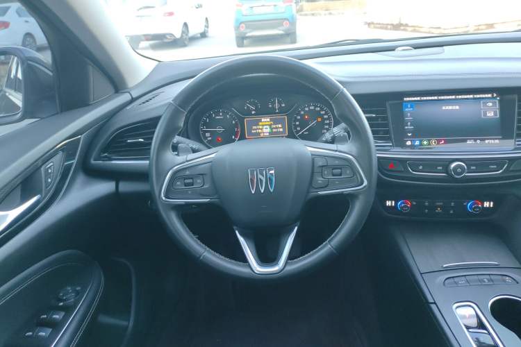 Used Buick Regal 2024 25T Deluxe Edition