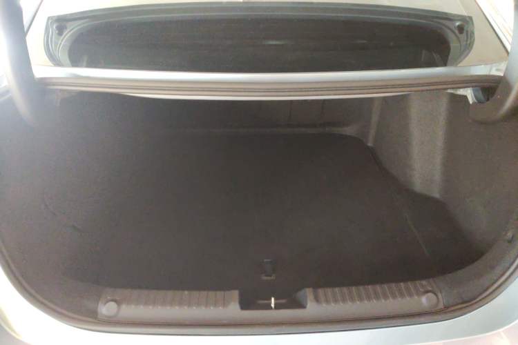 Used  L6 2025 EM-i 140km Explorer+ Edition
