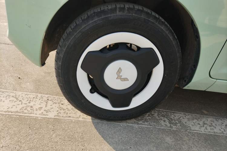 Used Wuling Hongguang MINIEV 2022 Macaron Premium Model – Lithium Iron Phosphate
