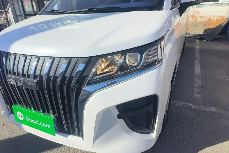 Used  Ruisheng Ace M7 2025 2.0L Automatic Long Wheelbase Luxury Version 7 Seats
