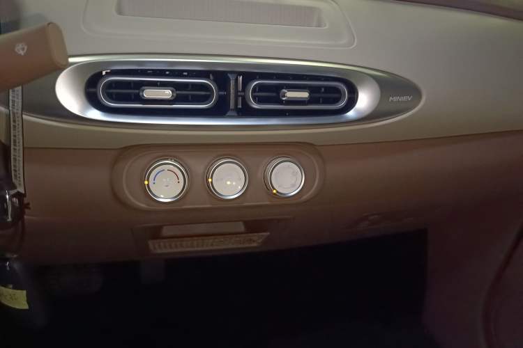 Used Wuling Hongguang MINIEV 2025 Four-Door Version Advanced Edition