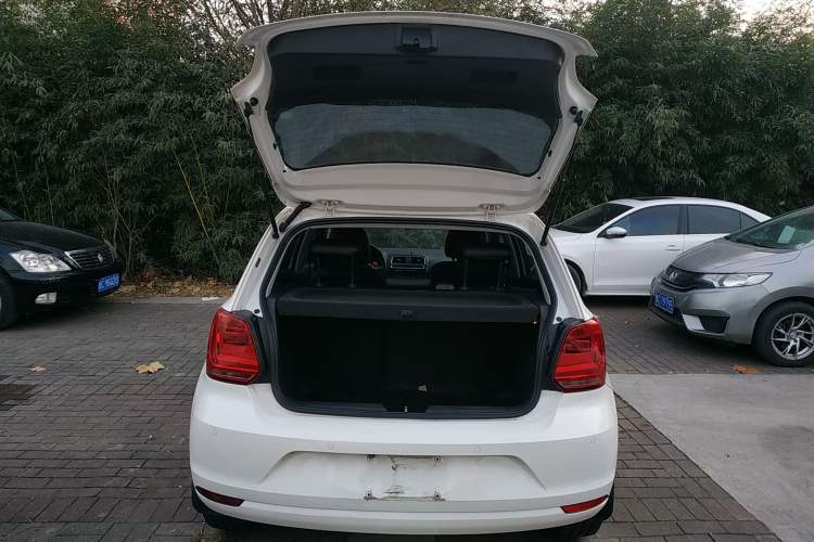 Used Volkswagen Polo 2018 1.5L Automatic Enjoyment Model