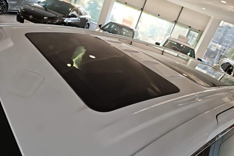 Used Buick GL8 New Energy 2024 Lu Zun Luxury Edition 7-Seater
