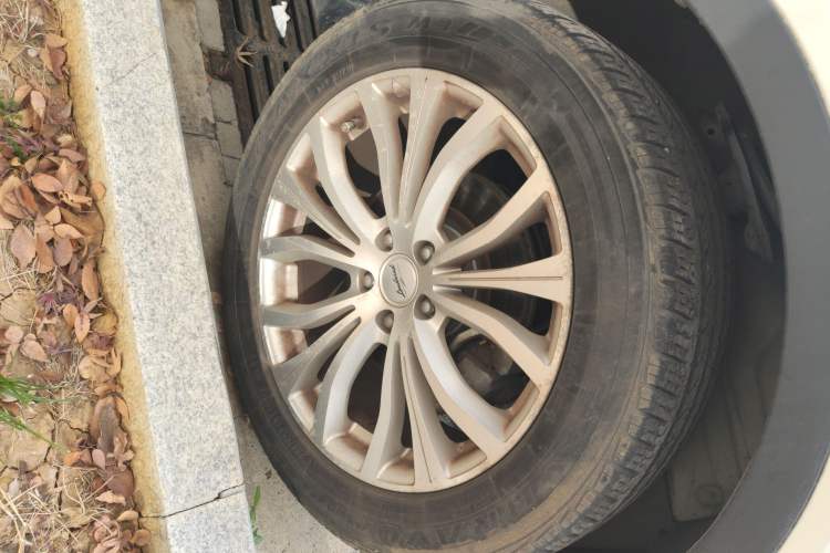 Used Land X7 2015 2.0T Panoramic Prestige Edition