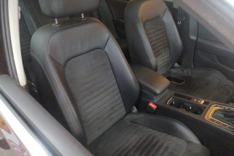 Used Volkswagen Magotan 2018 330TSI DSG Luxury Model