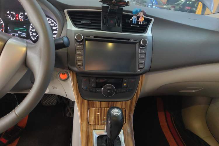 Used Nissan Sylphy 2014 1.6XV CVT Deluxe Edition