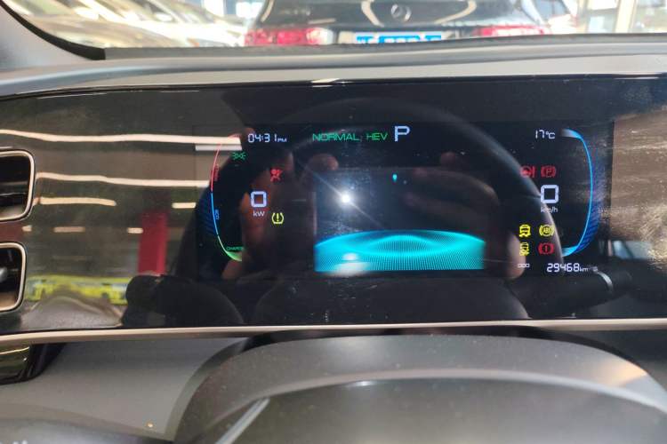 Used BYD Qin L 2024 DM-i 80KM Leading Model
