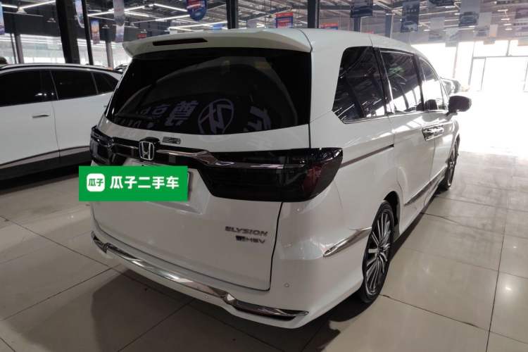 Used Honda Elysion 2022 2.0L eHEV Luxury Edition
