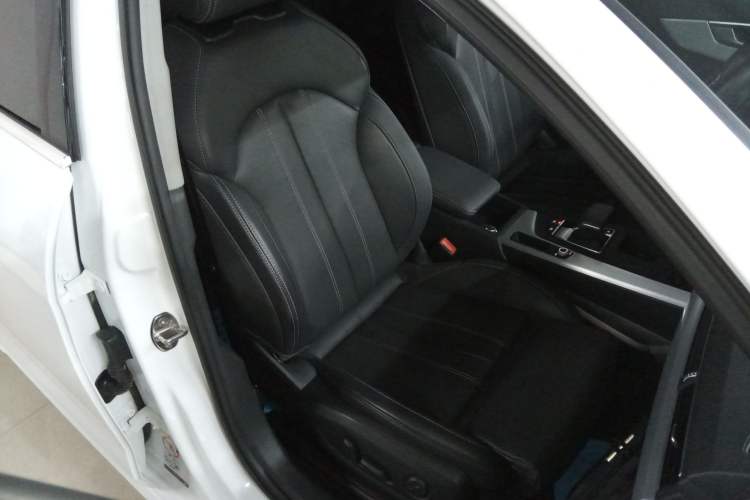 Used Audi A4L 2023 40 TFSI Fashion Dynamic Model