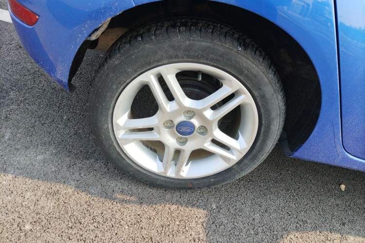 Used Ford Fiesta 2013 Hatchback 1.5L Manual Fashion Edition