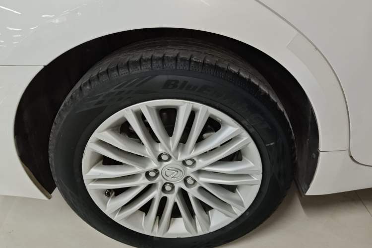 Used Lexus ES 2015 200 Elite Edition
