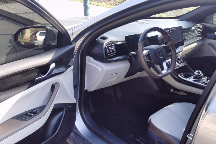 Used BYD Qin PLUS 2023 Champion Edition DM-i 55KM Leading Model
