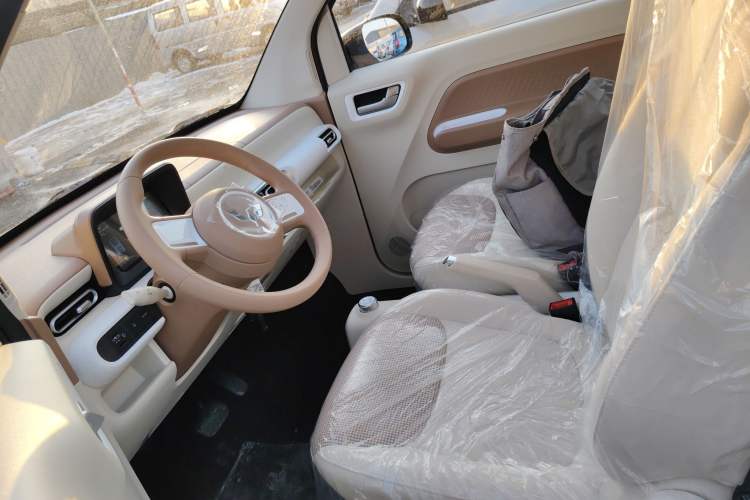 Used Wuling Hongguang MINIEV 2024 3rd Generation 215km Youth Edition
