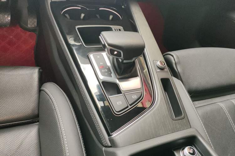 Used Audi A4L 2023 40 TFSI Luxury Dynamic Model