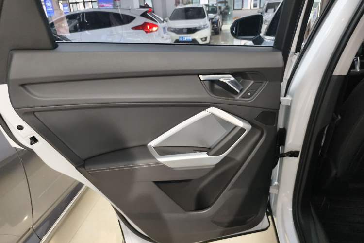 Used Audi Q3 2019 35 TFSI Advanced Style Edition
