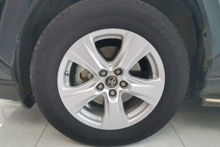 Used Toyota RAV4 2020 2.0L CVT Two-Wheel Drive Urban Edition
