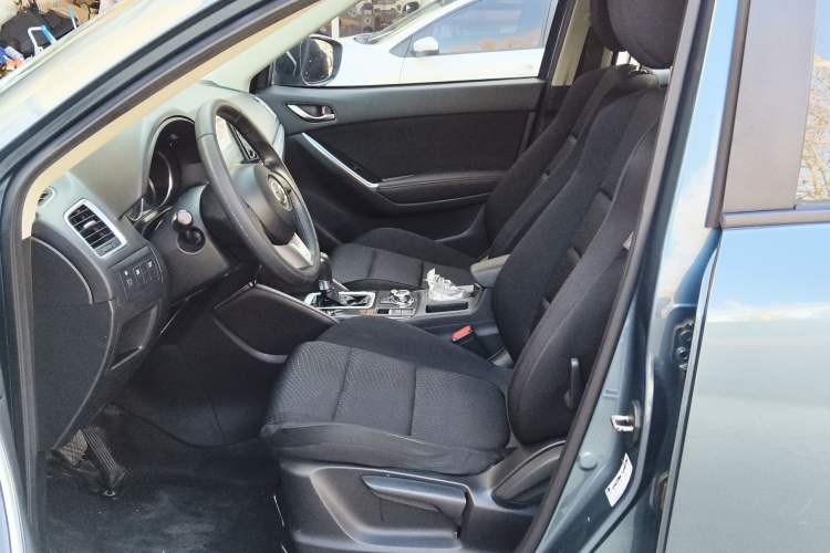 Used Mazda CX-5 2015 2.0L Automatic Two-Wheel Drive Urban Version
