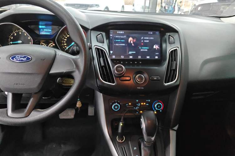 Used Ford Focus 2015 Hatchback 1.6L Automatic Comfort Model