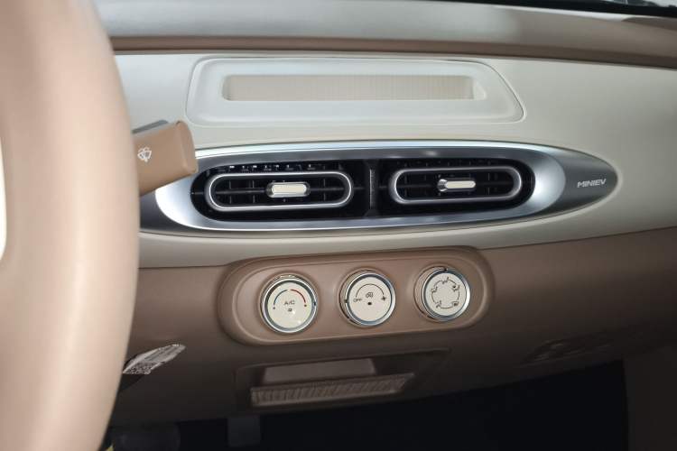 Used Wuling Hongguang MINIEV 2025 Four-Door Version Advanced Edition